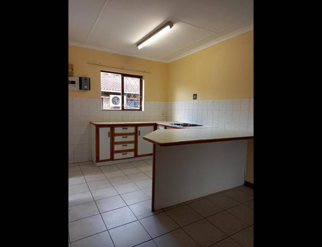 2 BEDROOM PROPERTY TO RENT IN BIRDSWOOD